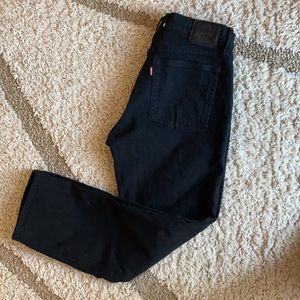 Levi’s black wedgie straight jeans 25”